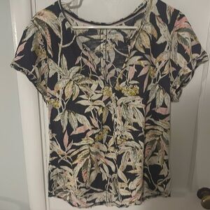 Floral print v-neck tee from Anthropologie